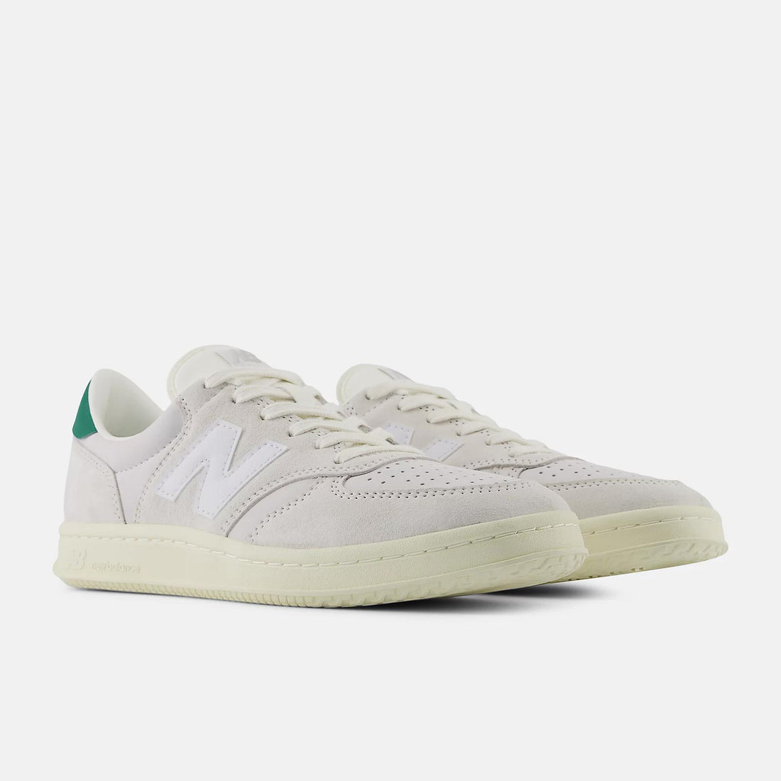 Sneakers New Balance T500 green