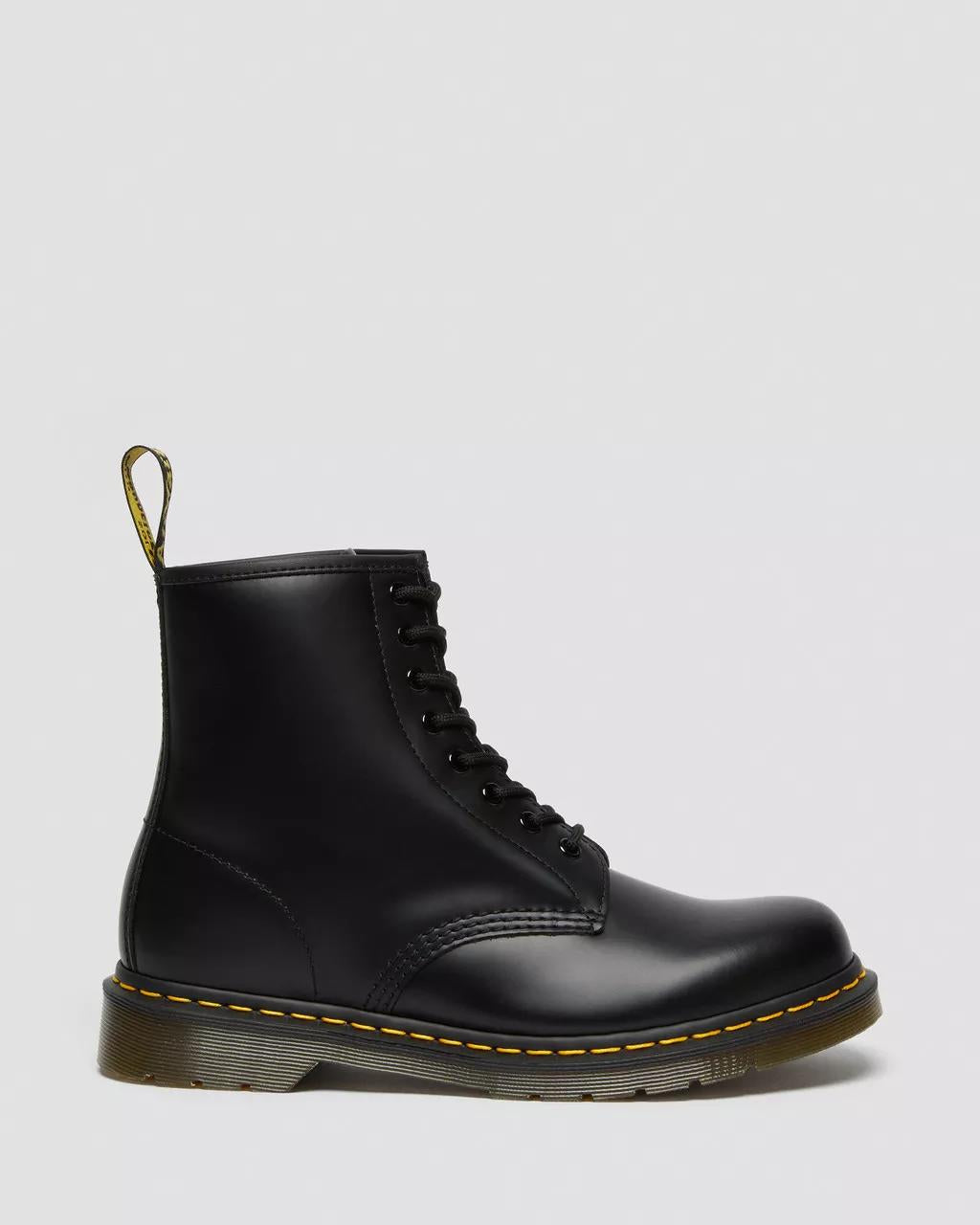 Dr Martens 1460 smooth 8 eye black boots