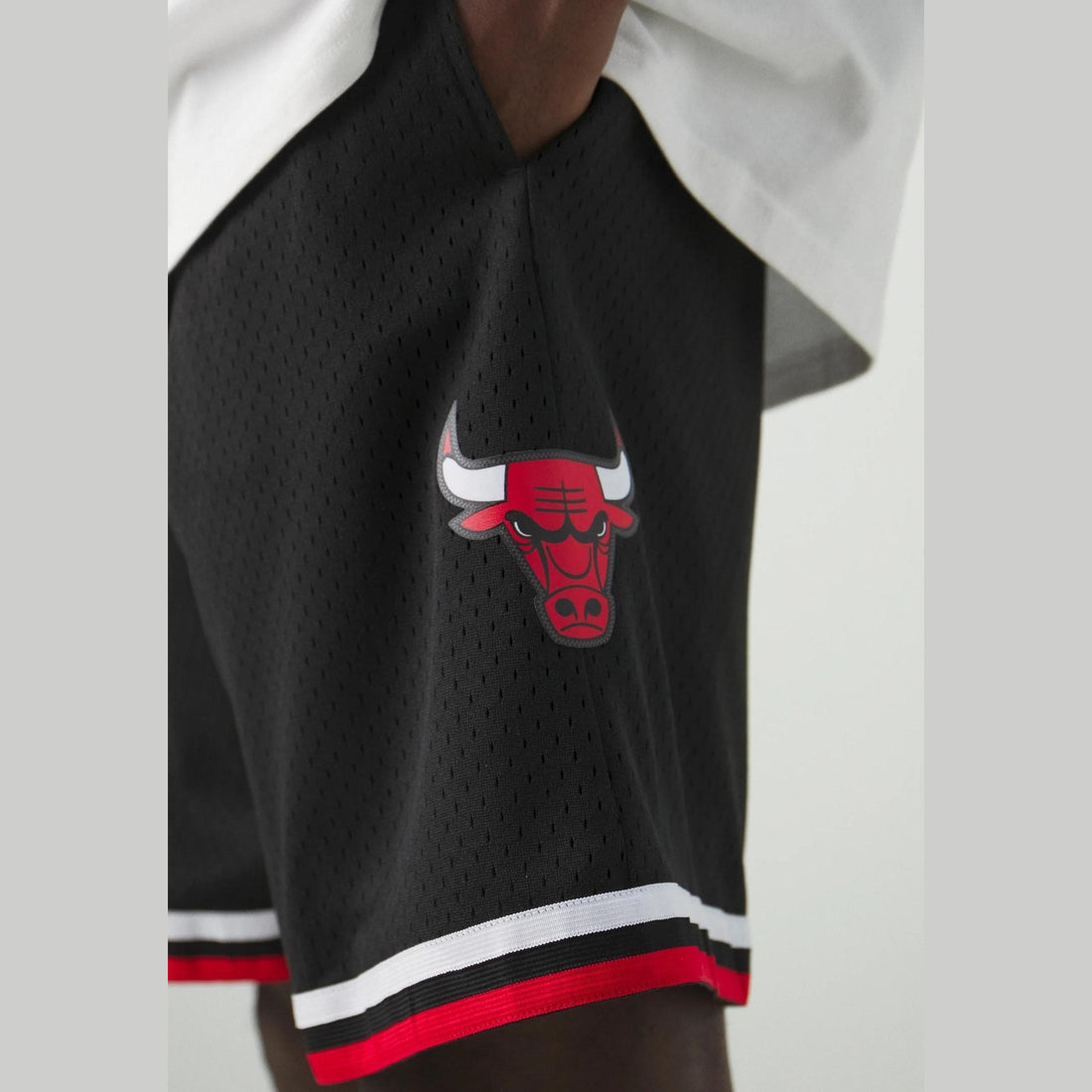 Short Mitchell & Ness Swingman Chicago Bulls '97 black
