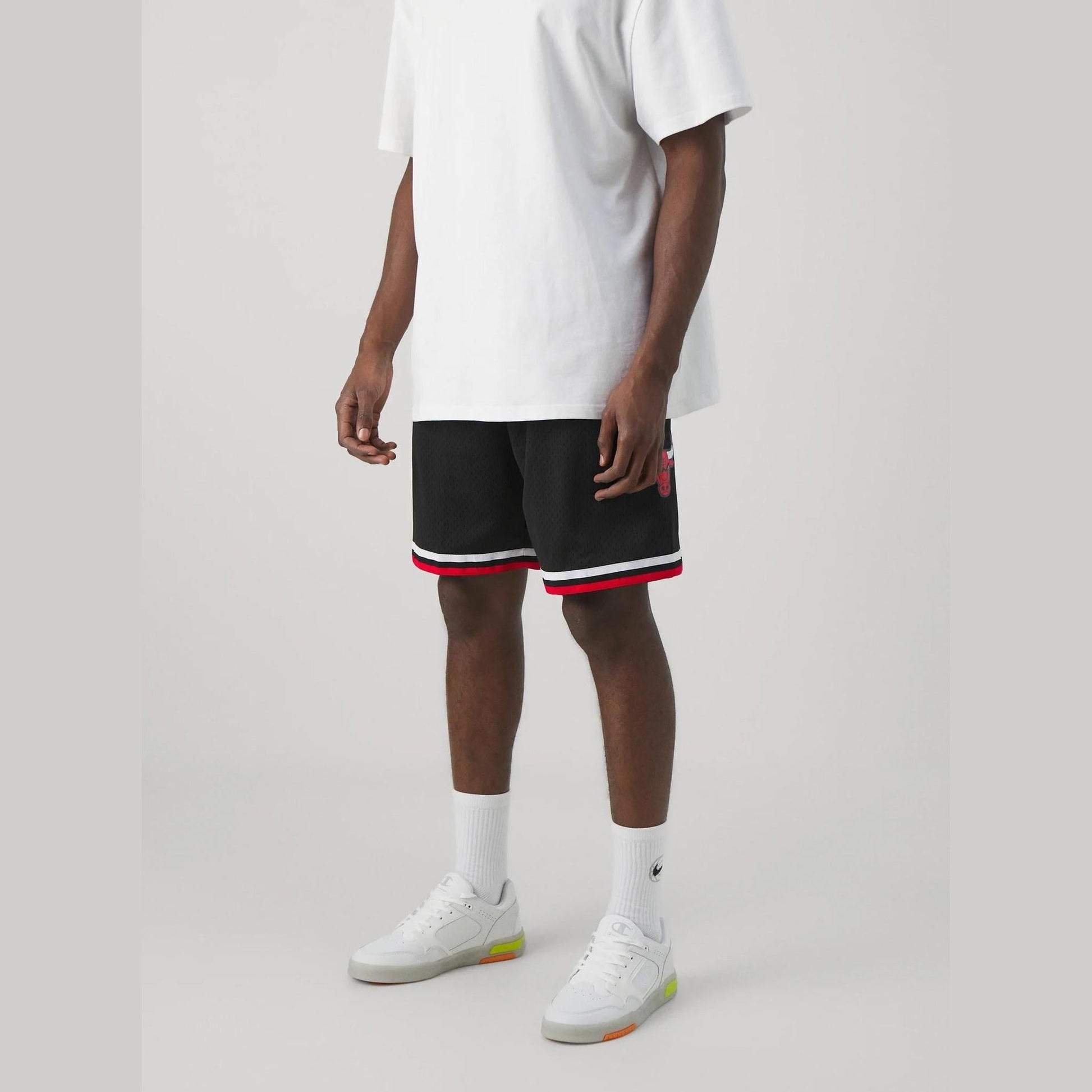 Short Mitchell & Ness Swingman Chicago Bulls '97 black