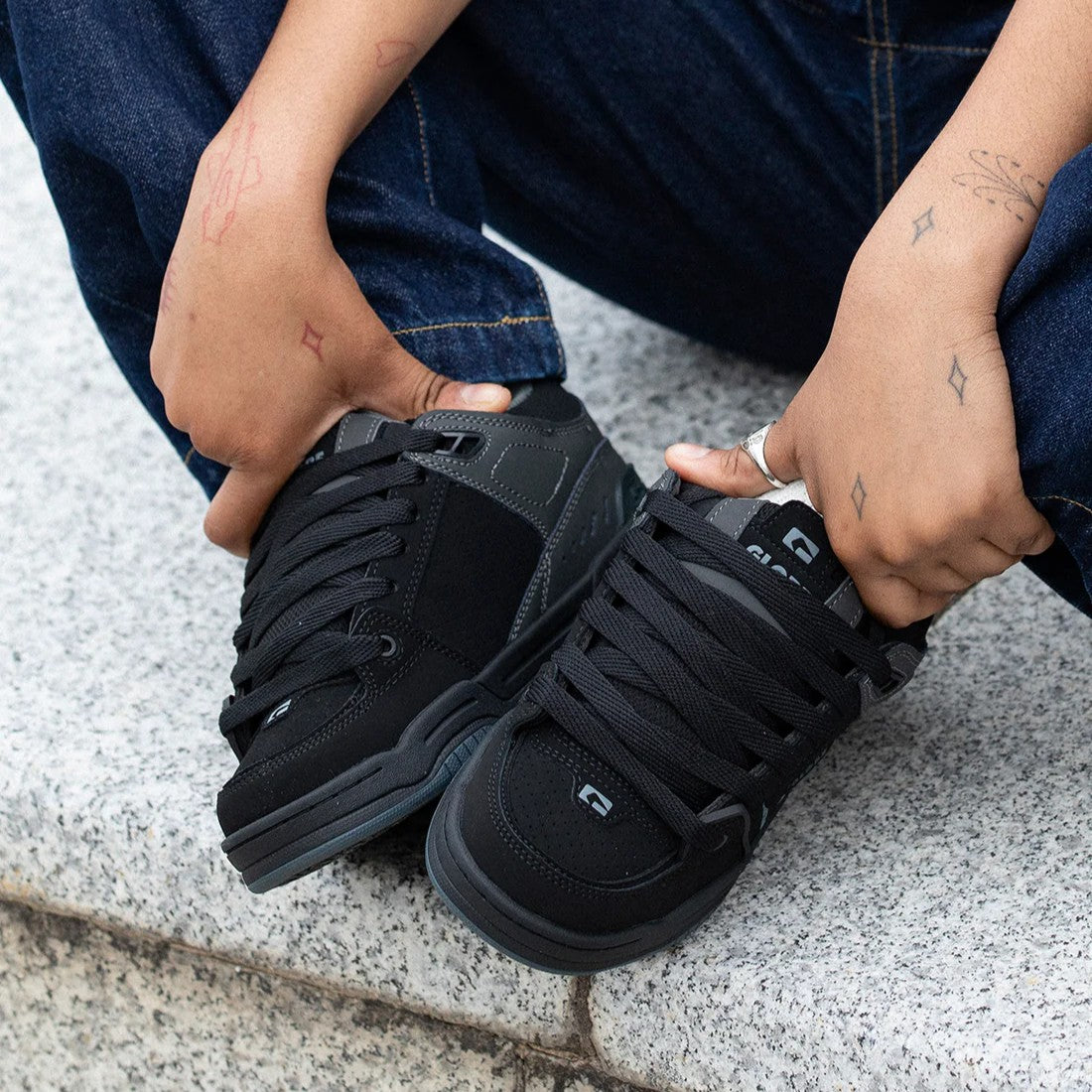 Sneakers Globe Fusion black