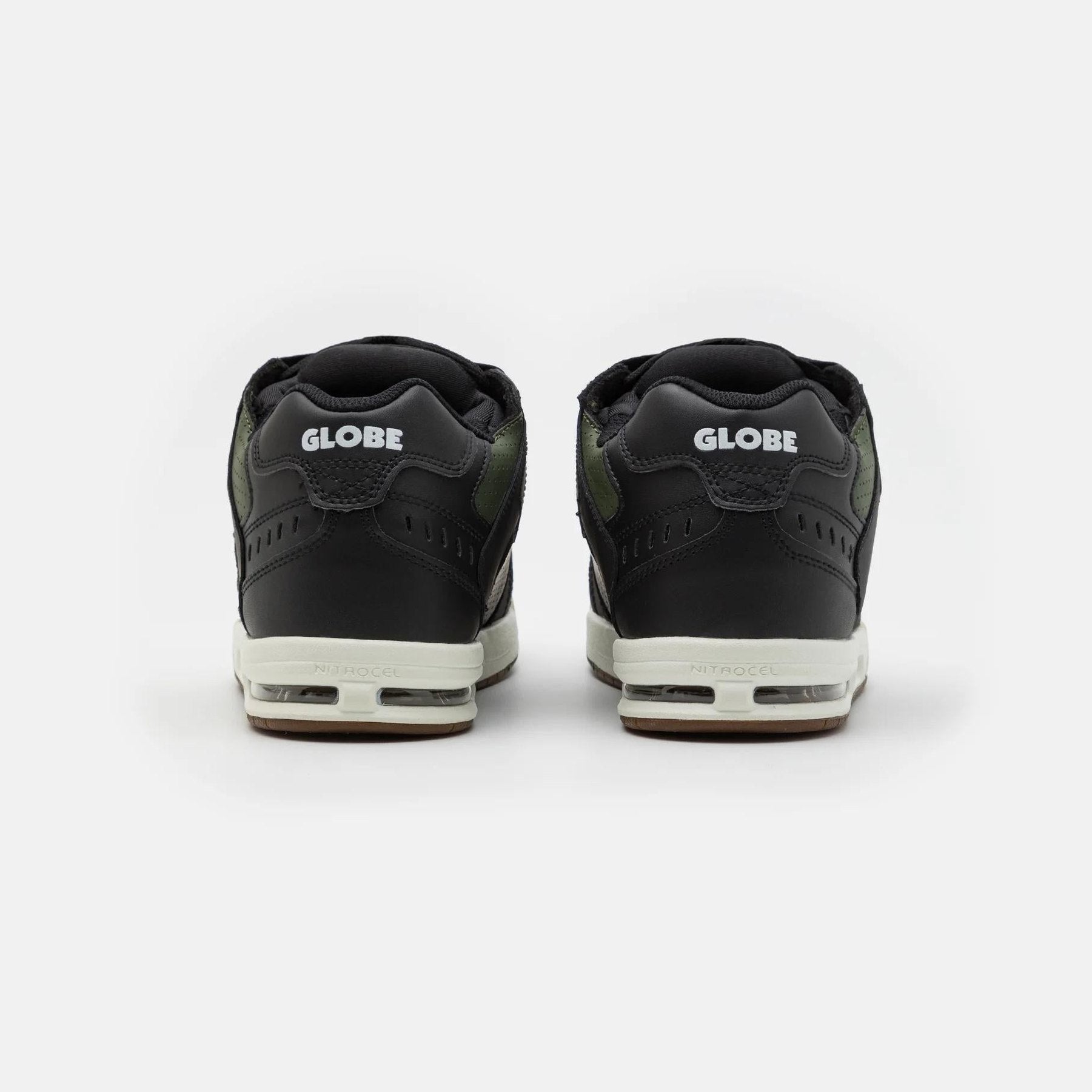 Sneakers Globe Sabre black combat