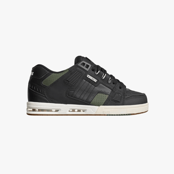 Sneakers Globe Sabre black combat