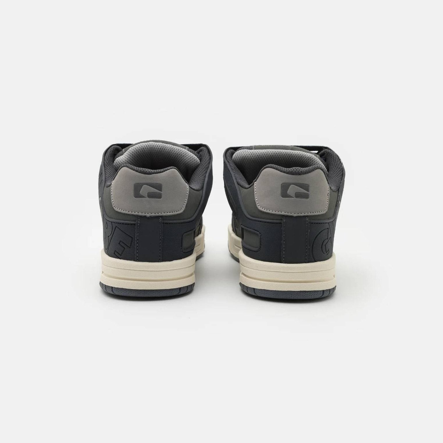 Sneakers Globe Tilt Ebony ebony charcoal