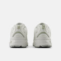 Sneakers New Balance 530 white light green