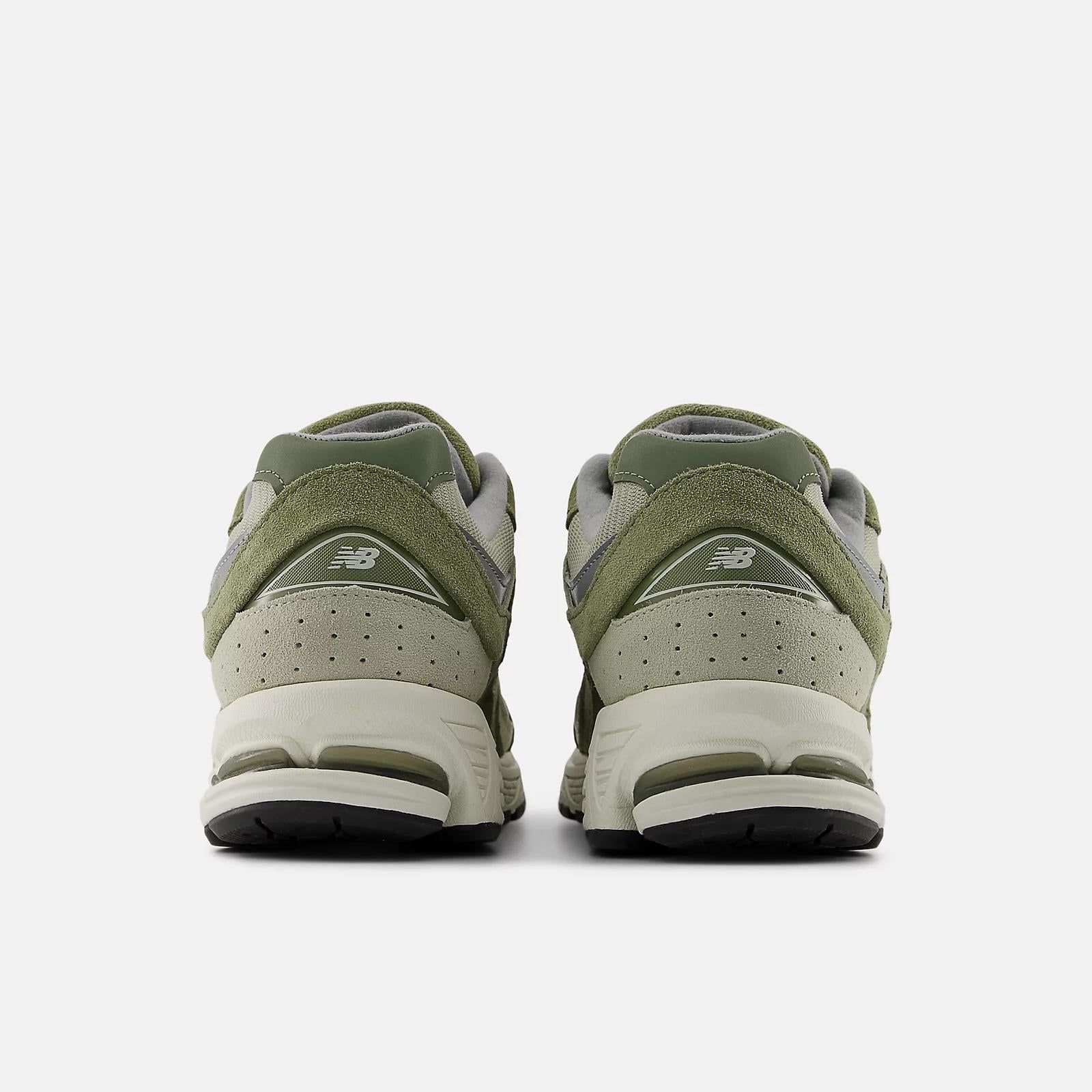 Sneakers New Balance U2002 olive grey