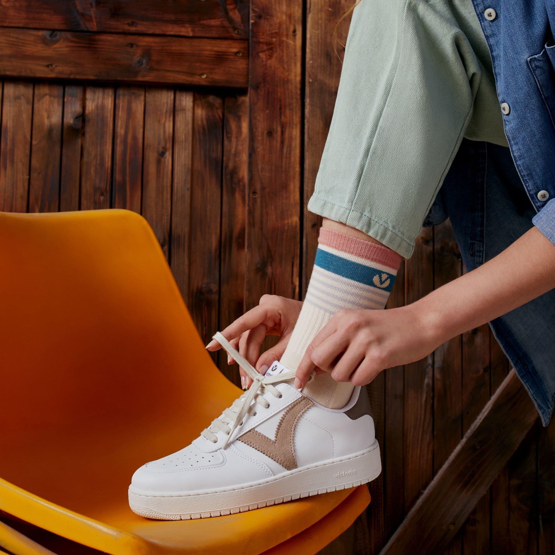 Sneakers Victoria Madrid petroleo