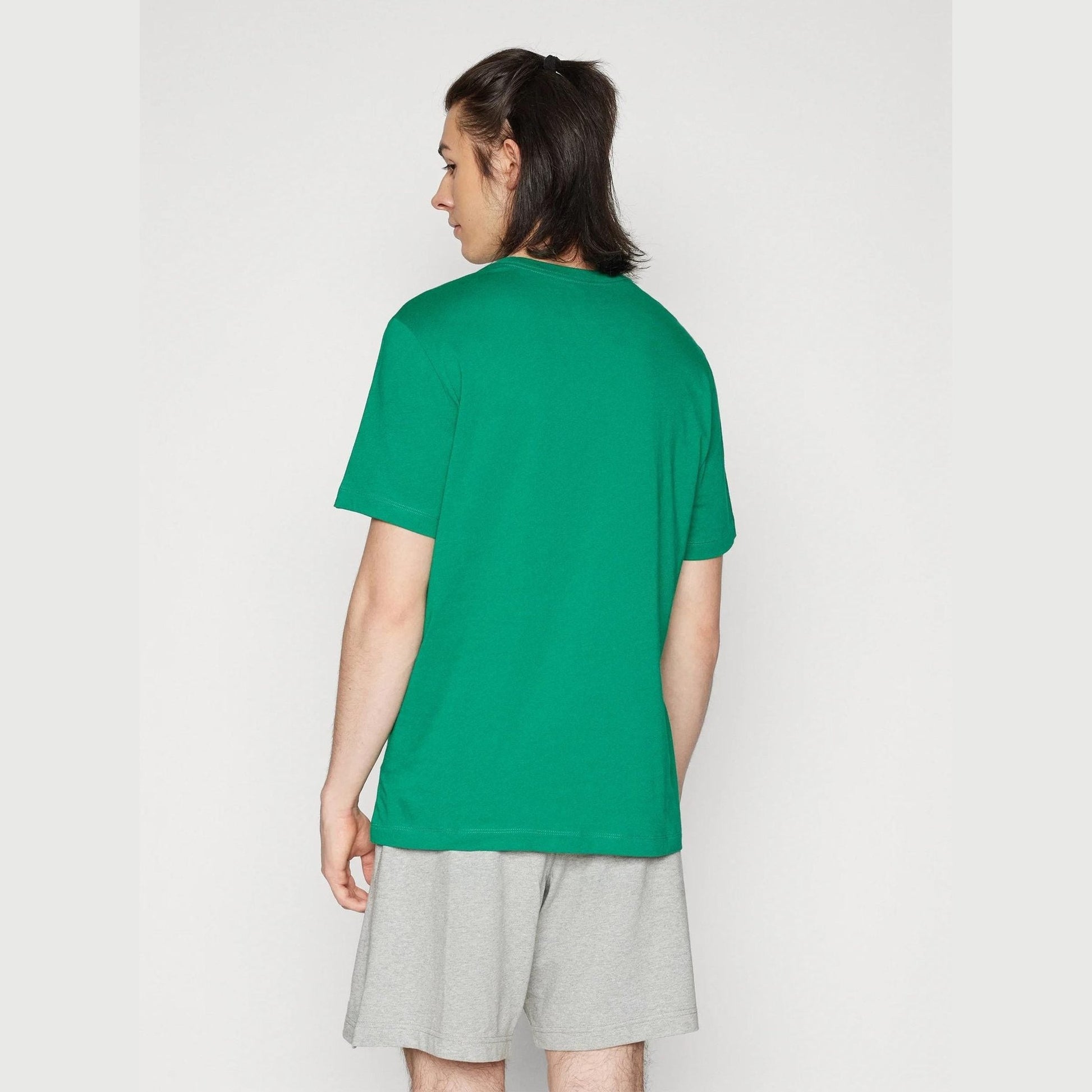 T-shirt Nike Sportswear Club 100 green