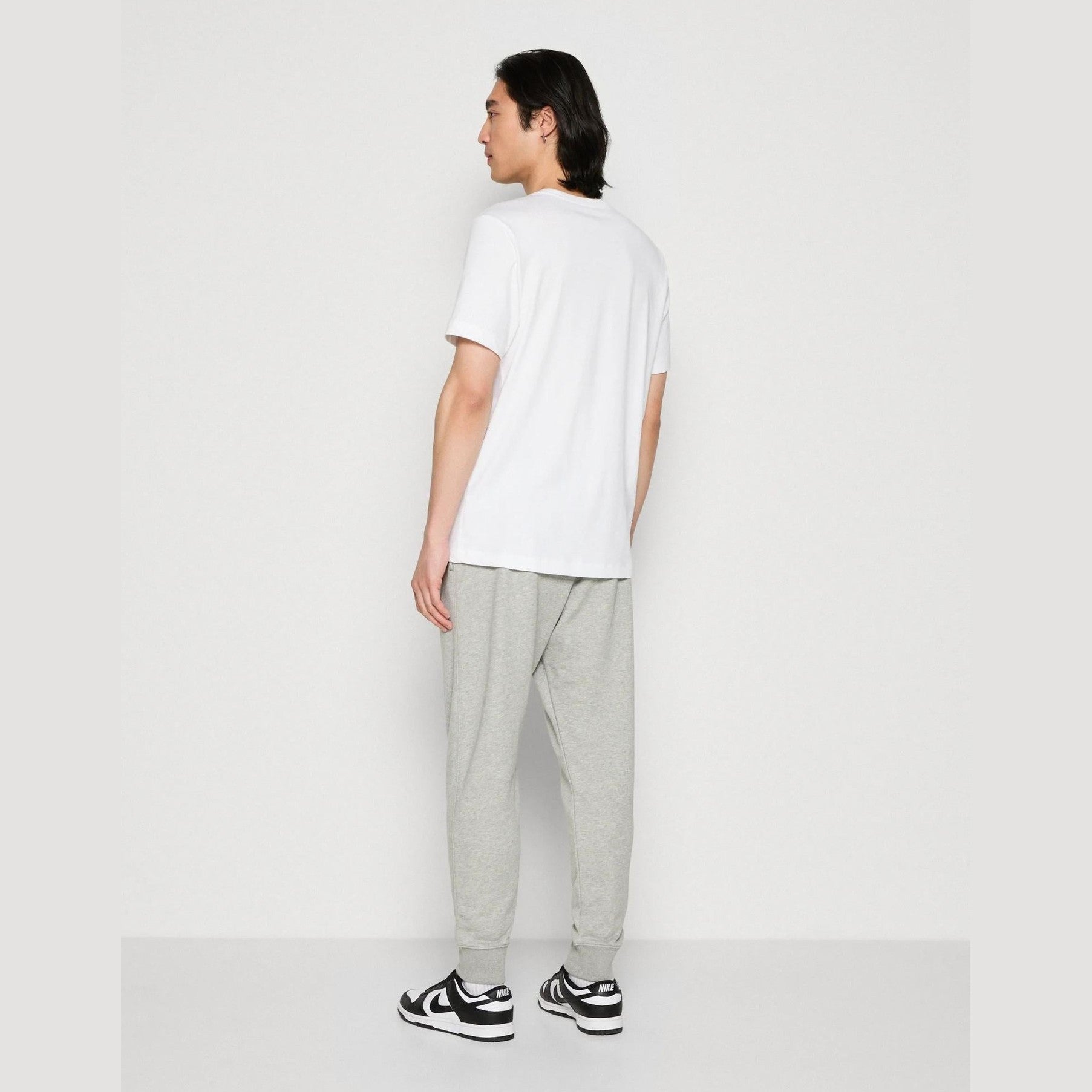 T-shirt Nike Sportswear Club101 white black