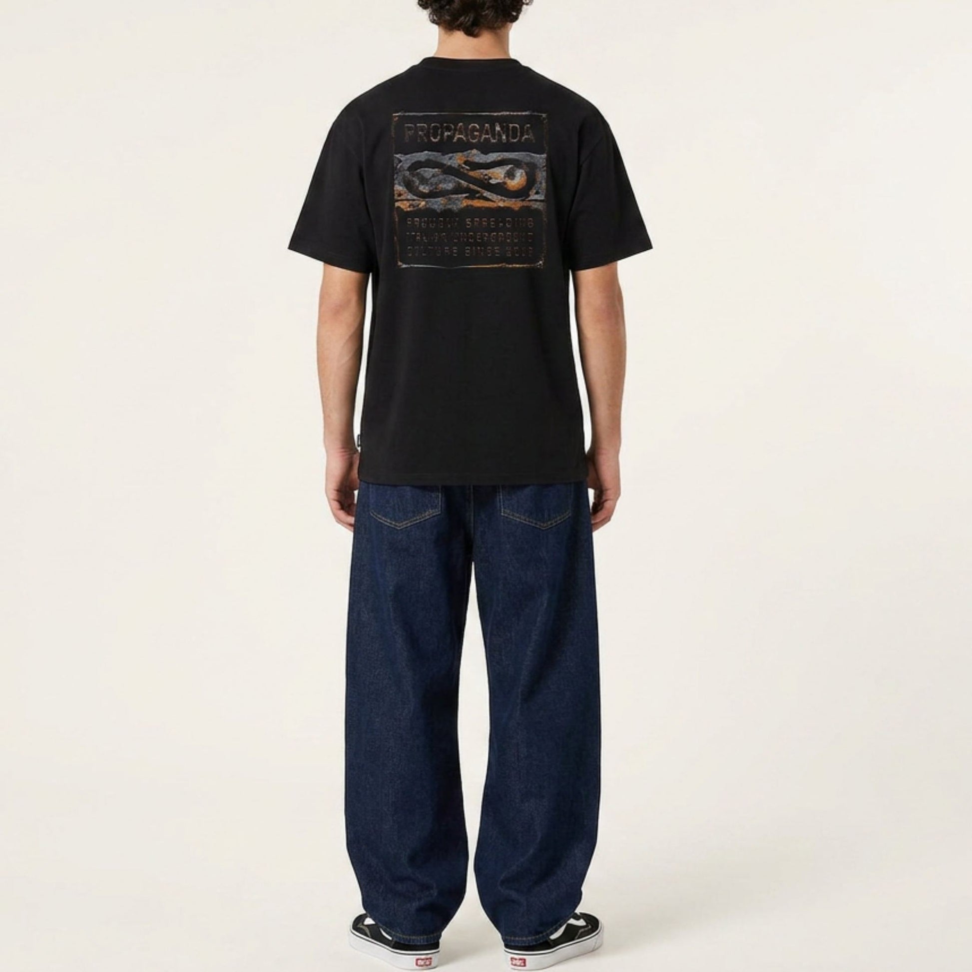 T-shirt Propaganda Label Rust Black